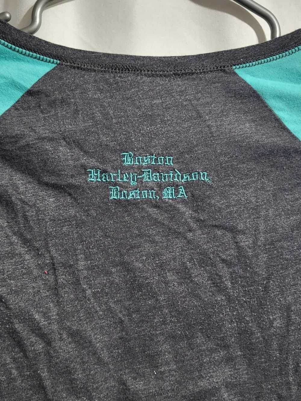 Harley-Davidson Teal & Charcoal V-Neck Raglan Long Sleeve Top, Size Small - Picture 3 of 7